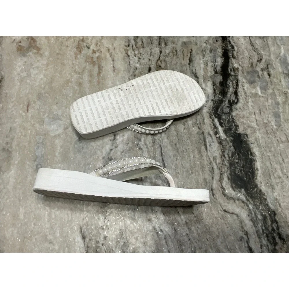 Yellow Box Flip Flops Womens 6 Pearl Leather Wedge Sandals White Farrow - Picture 3 of 5